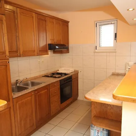 דירה With A Parking Space - 6694