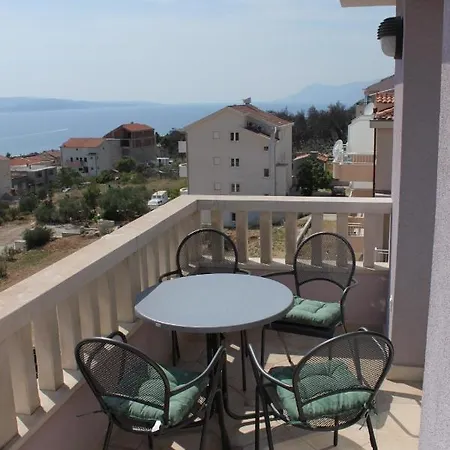 With A Parking Space - 6694 Apartman *