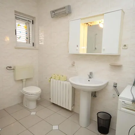 Apartman With A Parking Space - 6694