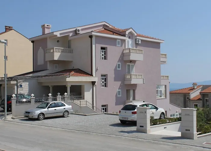 With A Parking Space - 6694 * Makarska